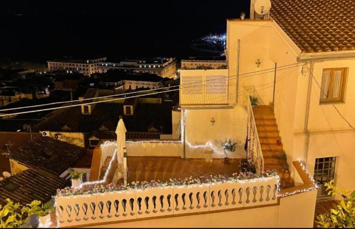 Ti Racconto Il Mare Apartment Salerno Exterior photo